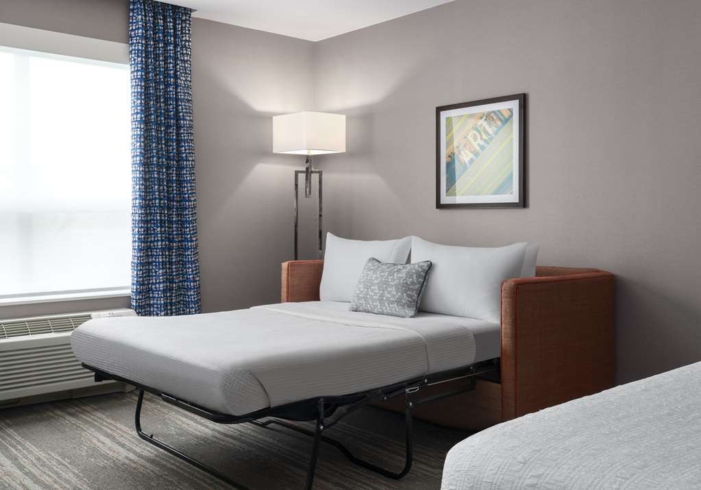 Hampton Inn & Suites by Hilton Worcester Room Type - 1 KING HEARING ACCESSIBLE