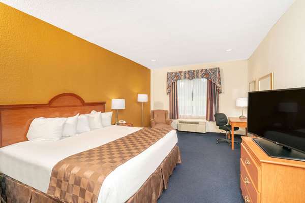  - Baymont Inn & Suites Albany
