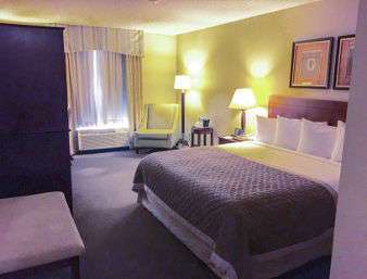  - Ramada Plaza Hotel Airport Atlanta - I-85, Exit 69 & 69B