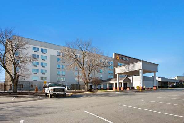 Exterior view - La Quinta Inn & Suites Capitol Heights - I-95 & I-495, Exit 15