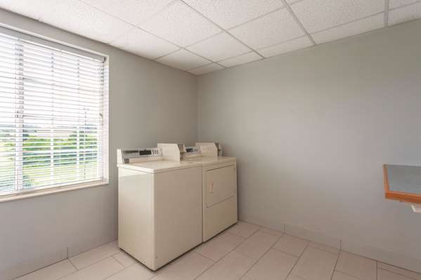  - La Quinta Inn & Suites North Powell - I-75, Exit 112