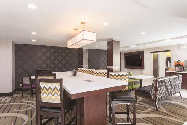  - La Quinta Inn & Suites North Powell - I-75, Exit 112