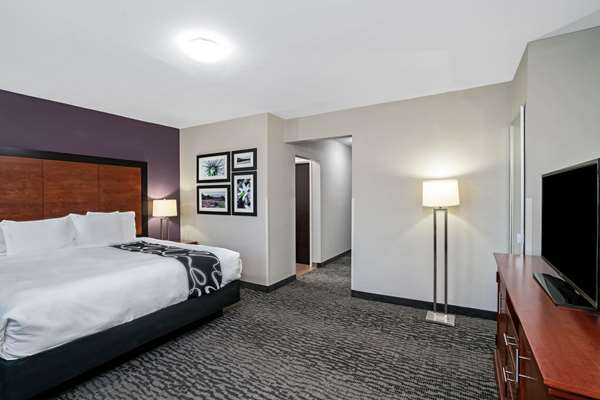 Suite - La Quinta Inn & Suites North Powell - I-75, Exit 112