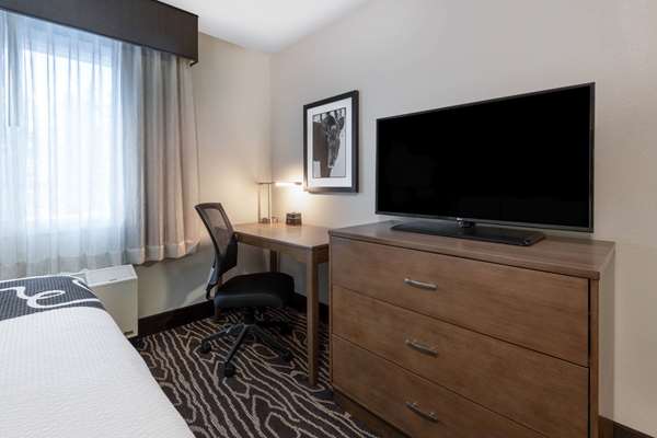  - La Quinta Inn & Suites Fairbanks