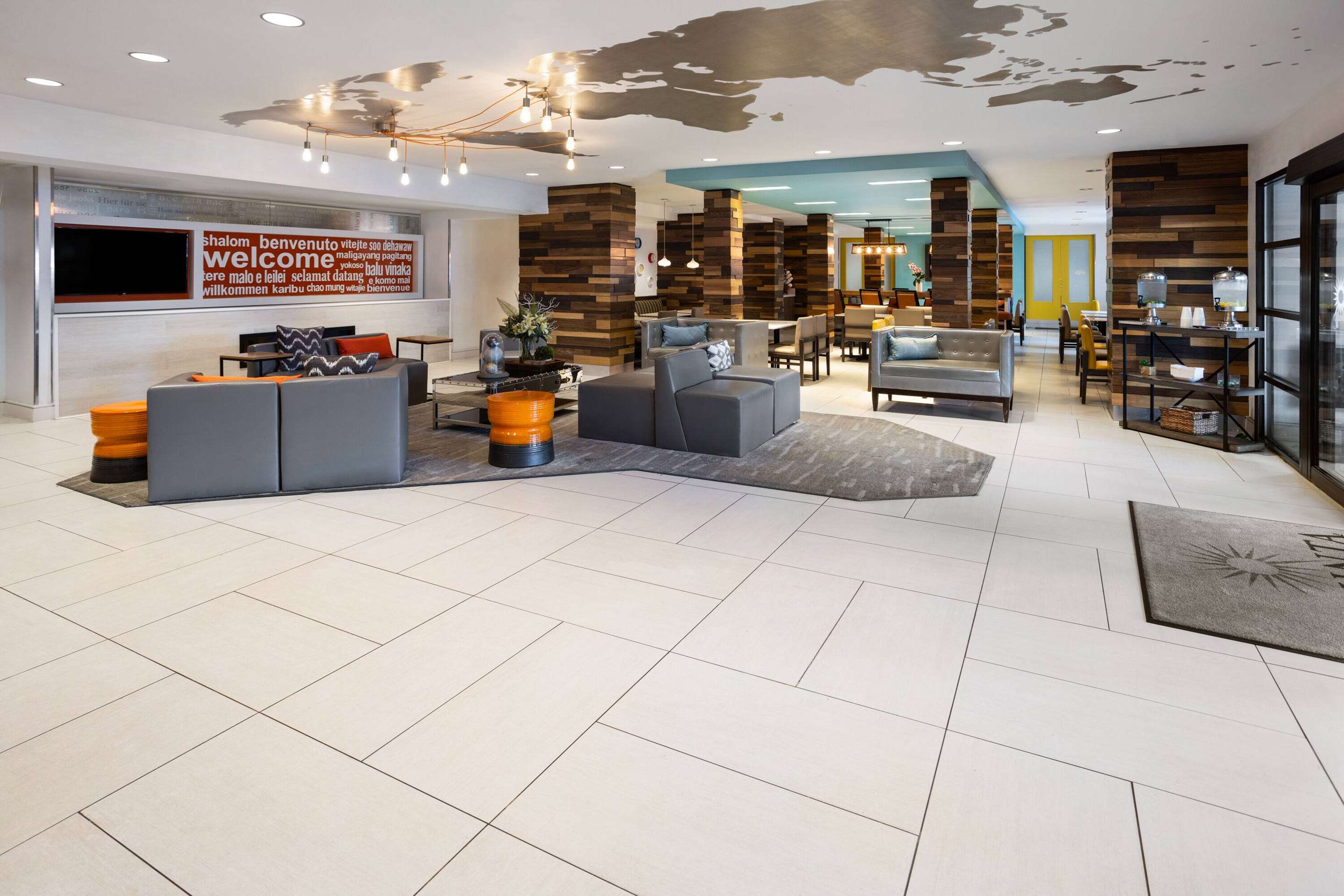 Lobby | La Quinta by Wyndham Atlanta Airport North