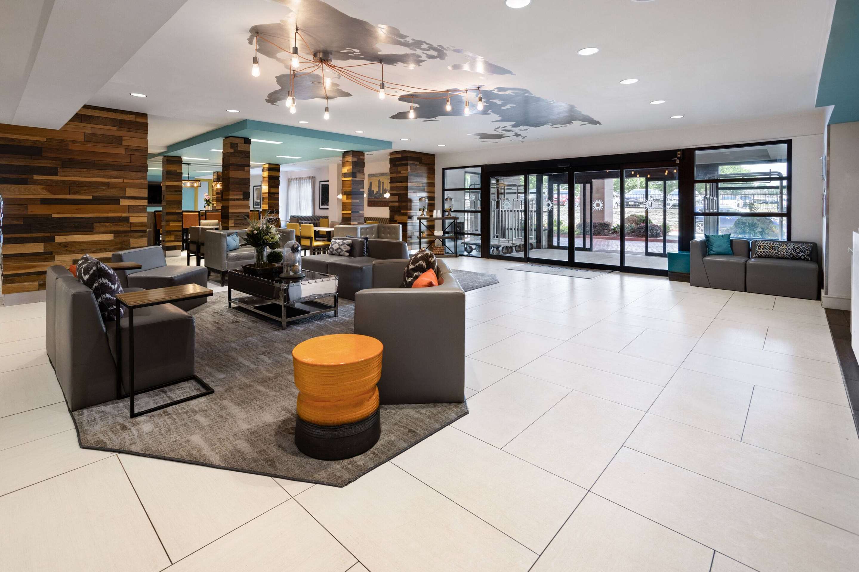 Lobby | La Quinta by Wyndham Atlanta Airport North
