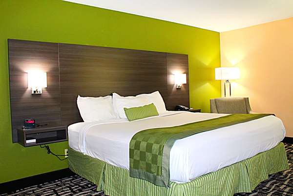  - Baymont Inn & Suites Springfield - I-70, Exit 54