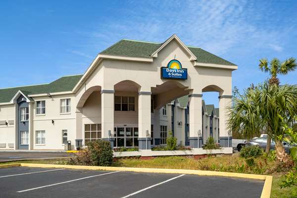Exterior view - Days Inn Panama City