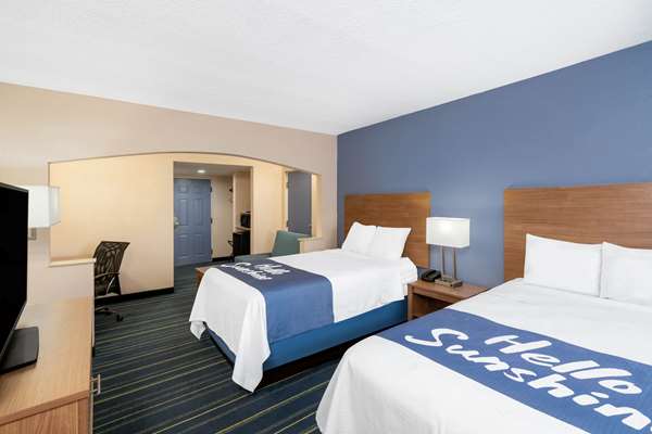  - Days Inn Panama City