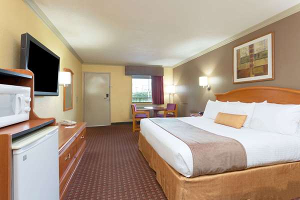 Suite - Baymont Inn & Suites Horn Lake - I-55 & I-69, Exit 289