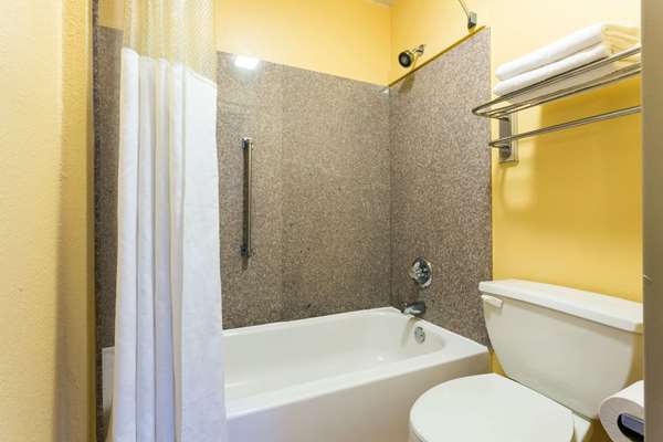  - Baymont Inn & Suites Horn Lake - I-55 & I-69, Exit 289