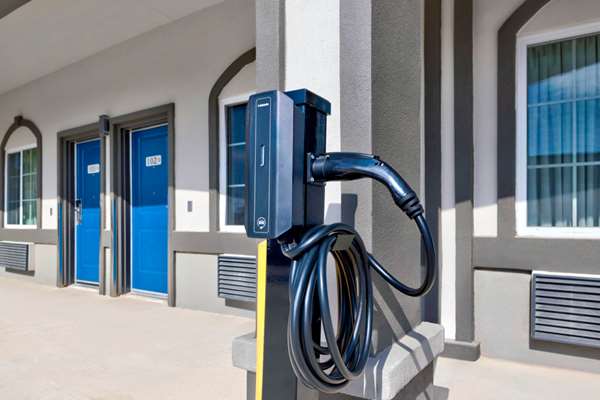 Suite - Studio 6 Extended Stay Hotel Pleasanton