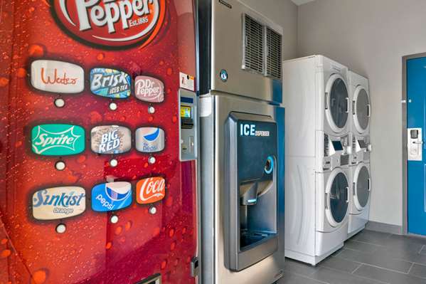  - Studio 6 Extended Stay Hotel Pleasanton