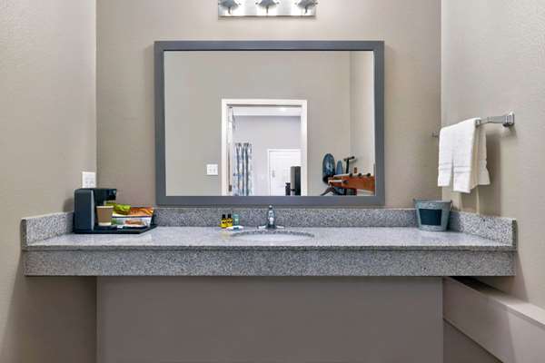  - Studio 6 Extended Stay Hotel Pleasanton