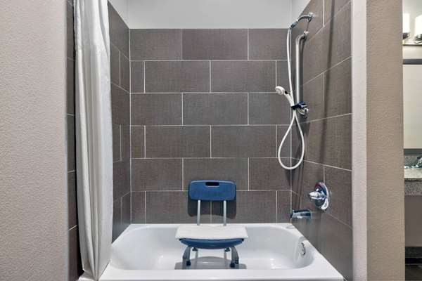  - Studio 6 Extended Stay Hotel Pleasanton