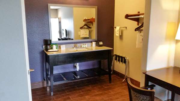  - Studio 6 Extended Stay Hotel Beeville