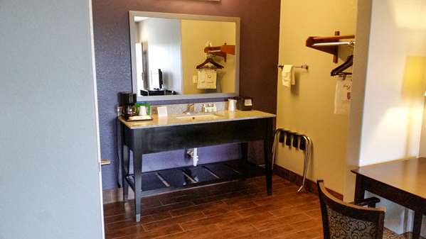  - Studio 6 Extended Stay Hotel Beeville