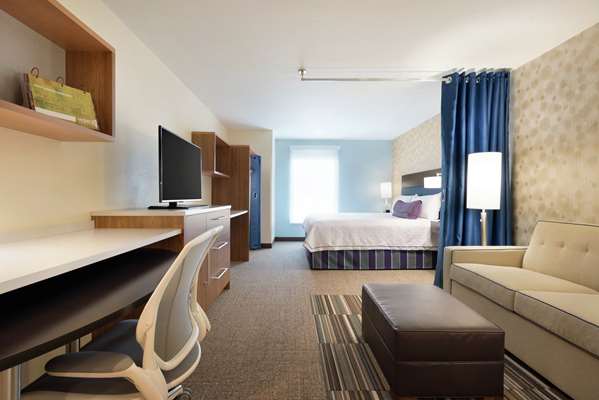  - Home2 Suites by Hilton Airport Milwaukee