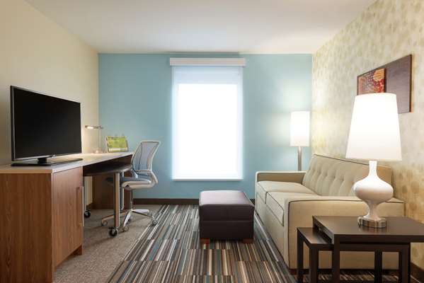  - Home2 Suites by Hilton Airport Milwaukee