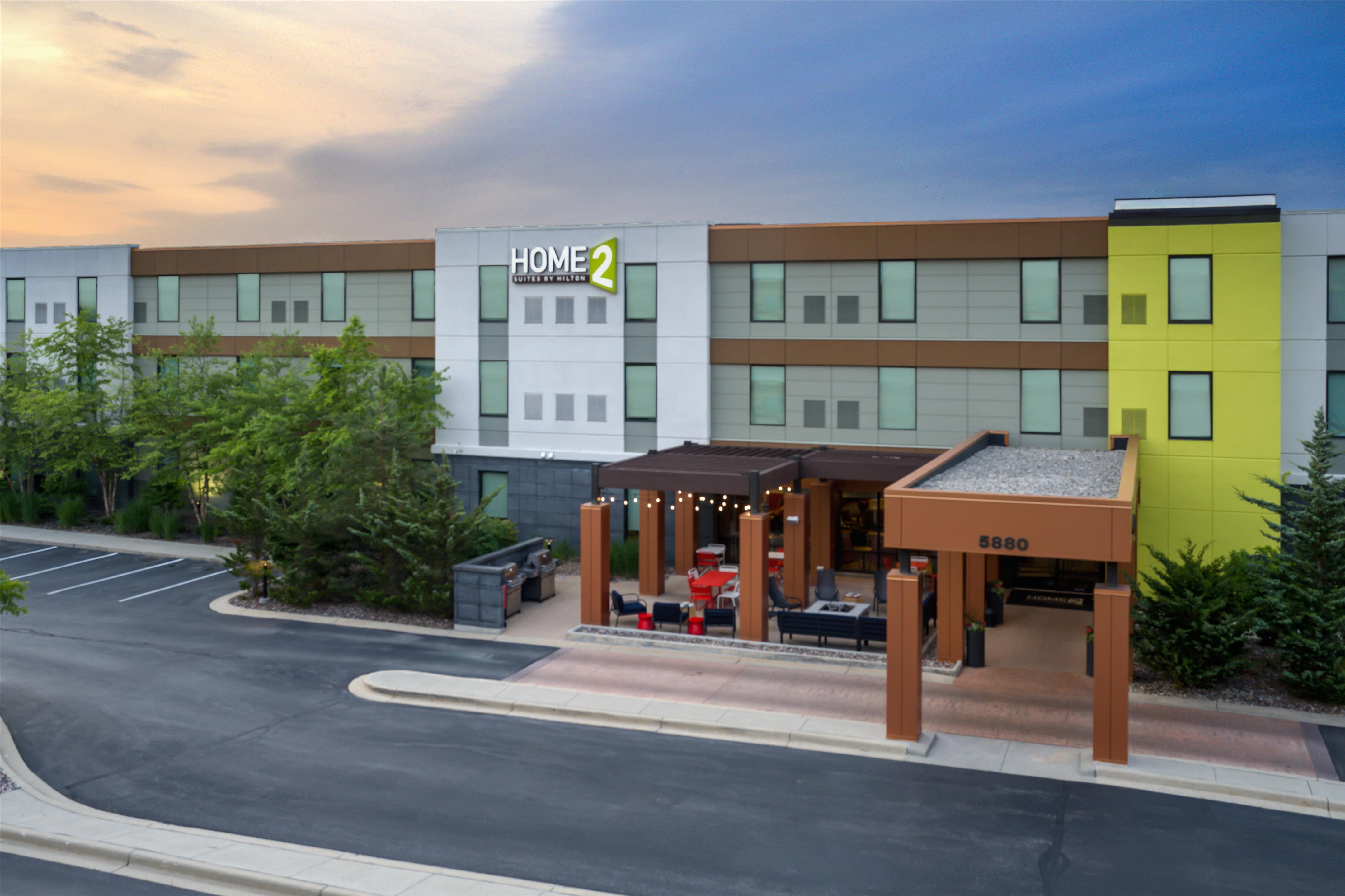 Exterior | Home2 Suites by Hilton Milwaukee Airport