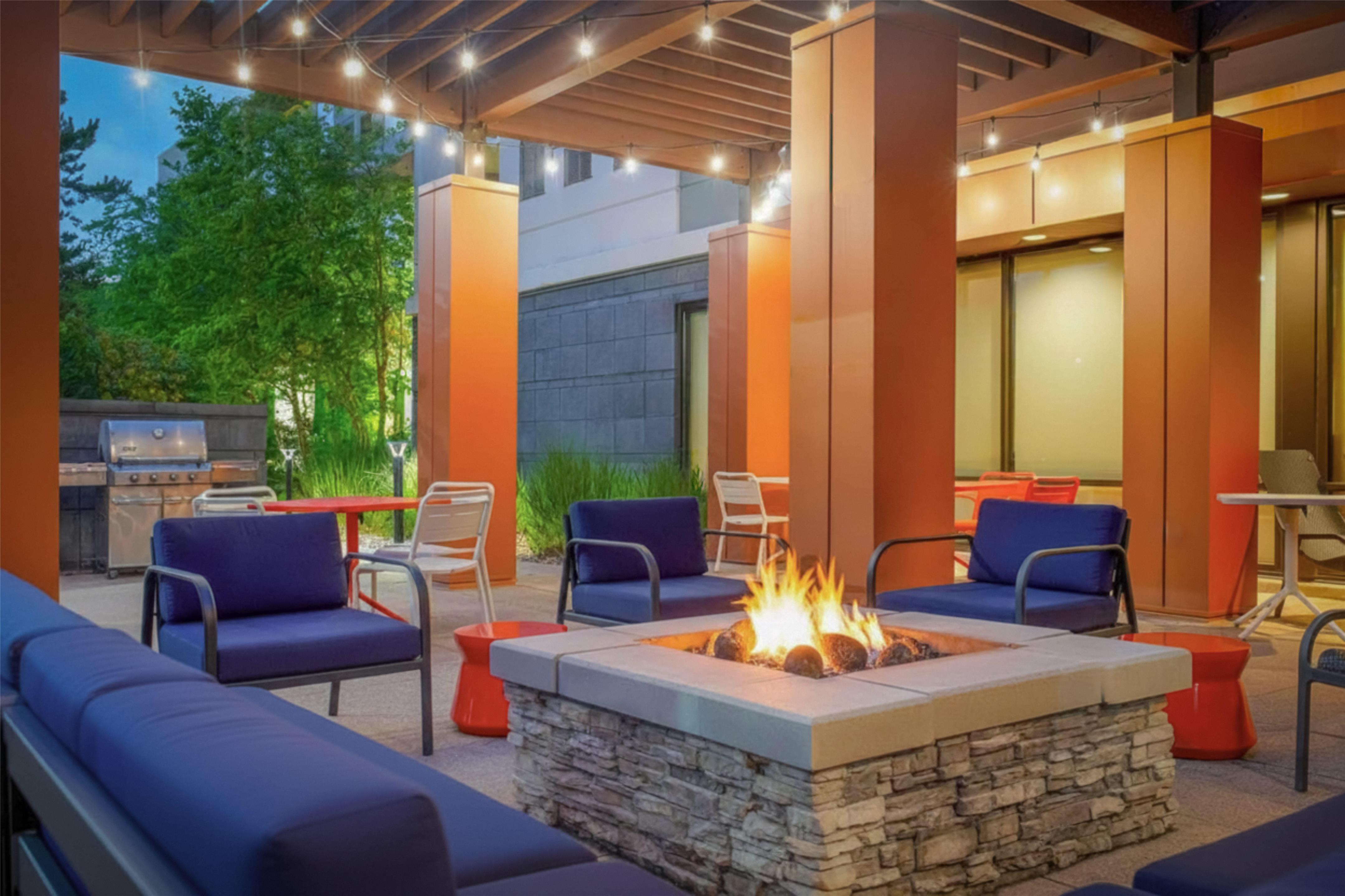 Exterior | Home2 Suites by Hilton Milwaukee Airport