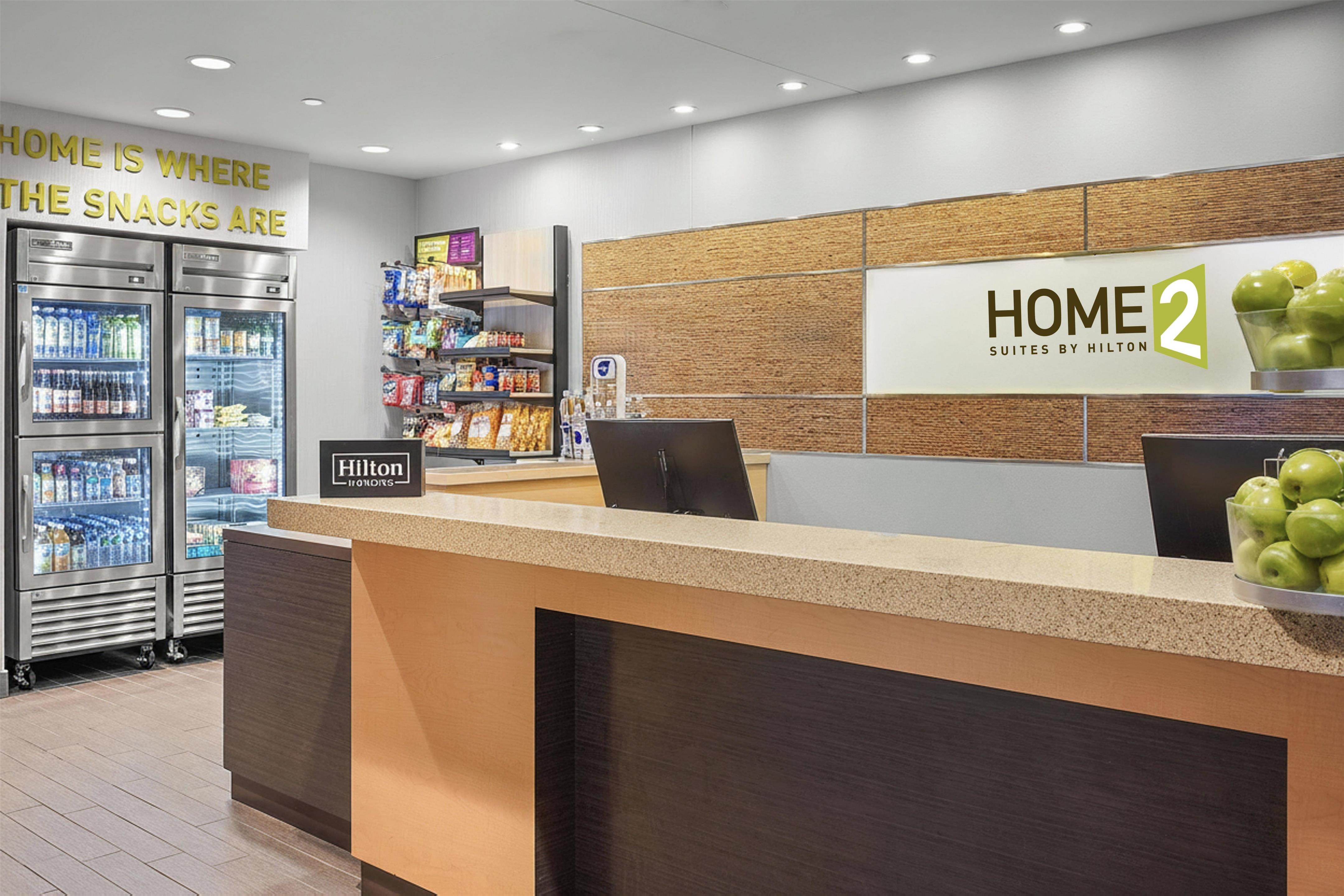 Reception | Home2 Suites by Hilton Milwaukee Airport