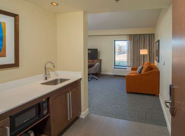  - Hampton Inn & Suites Braselton - I-85, Exit 126