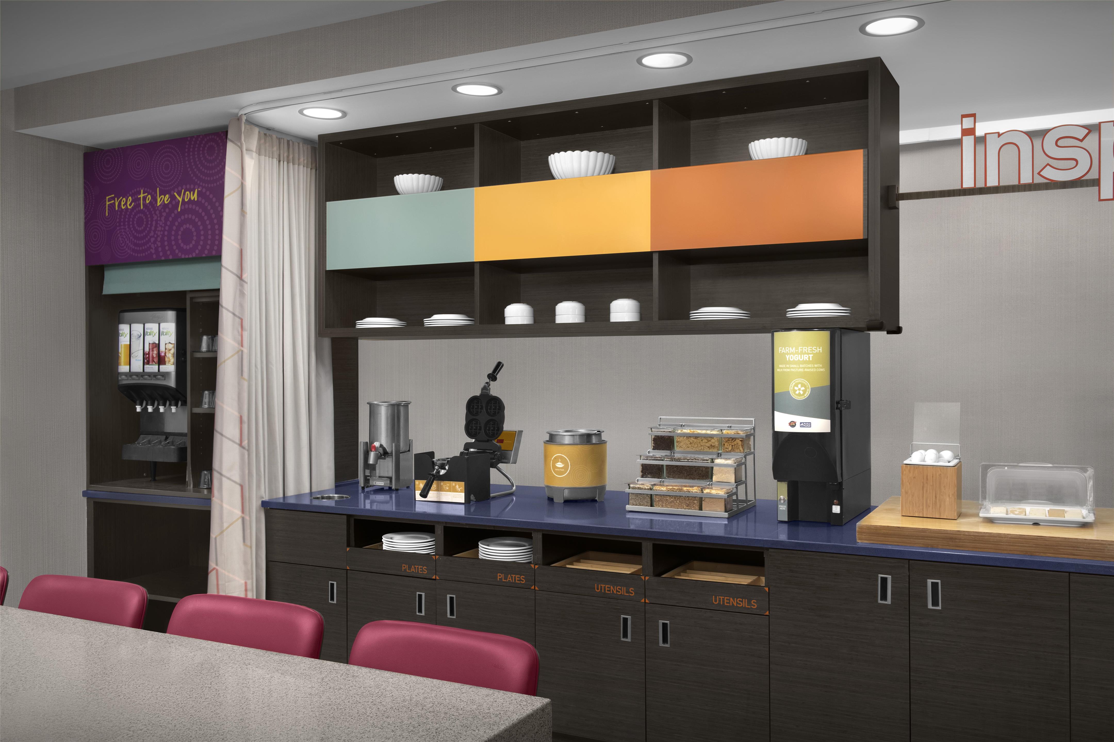 Breakfast Area | Home2 Suites by Hilton Arundel Mills/BWI Airport
