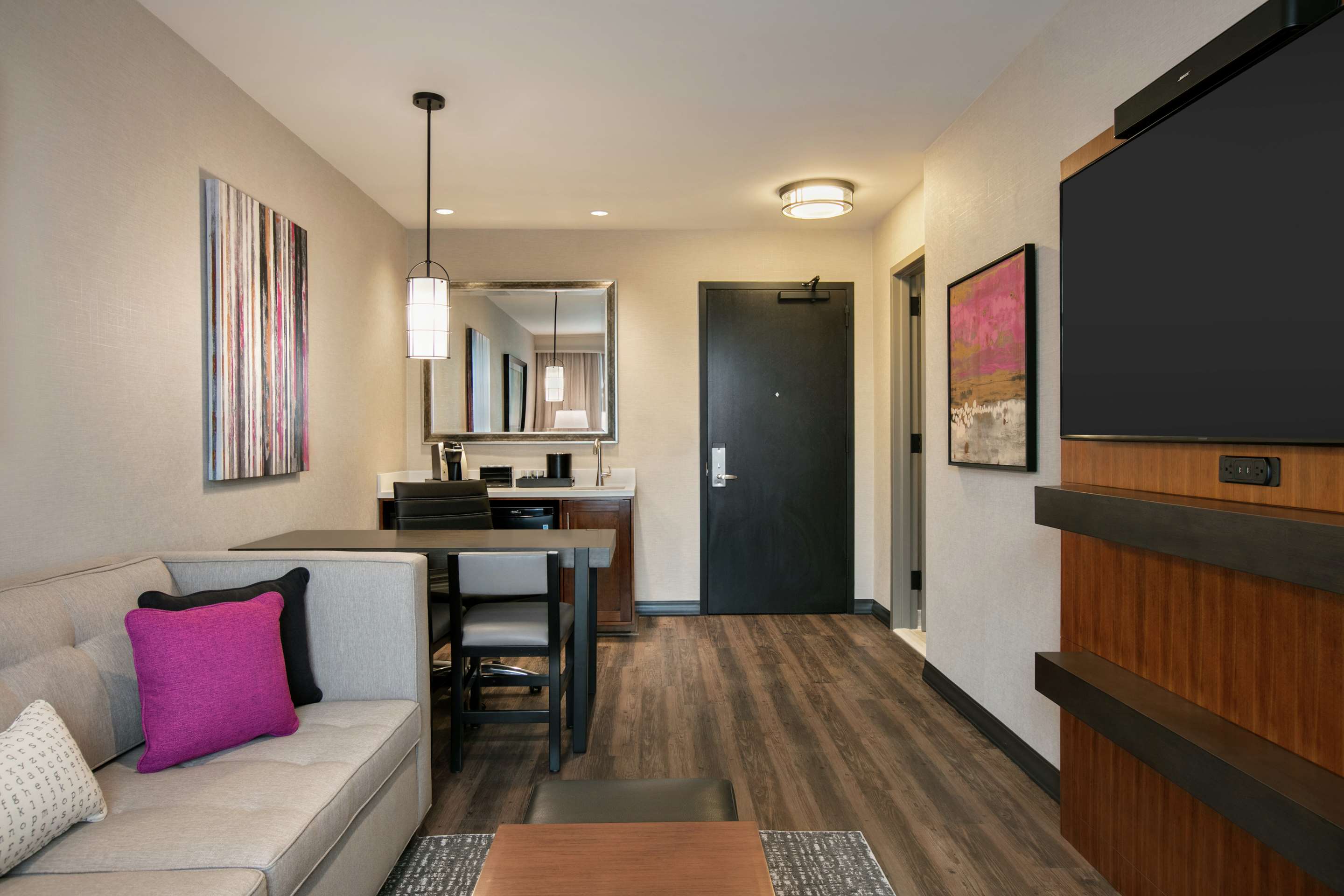 Guest room