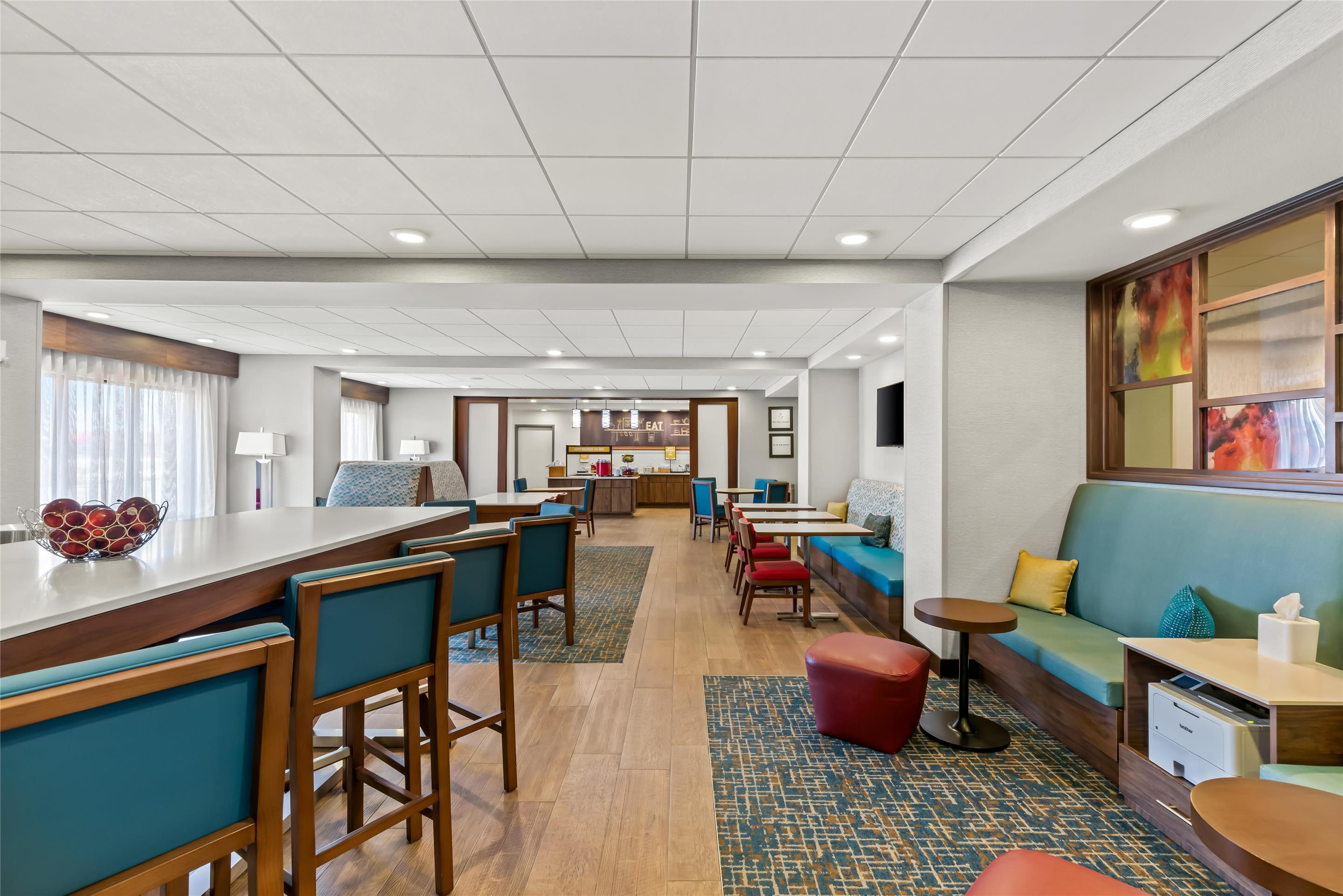 Lobby | Hampton Inn Fond du Lac