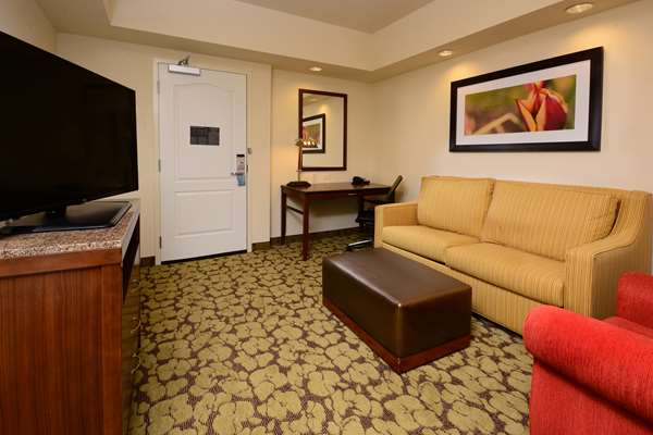  - Hilton Garden Inn Airport Greensboro - I-40, Exit 210