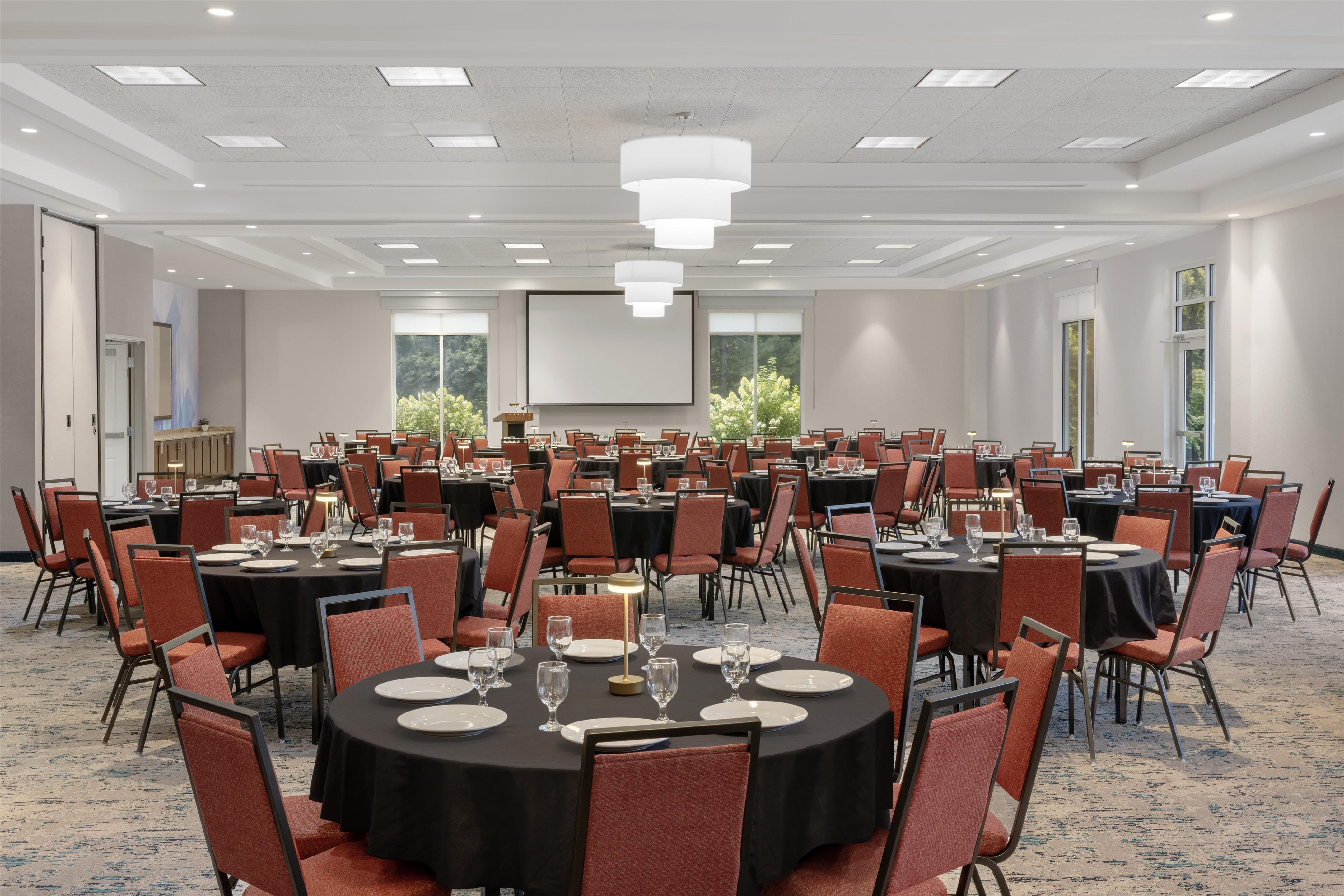 Meeting Room | Hilton Garden Inn Greensboro Airport