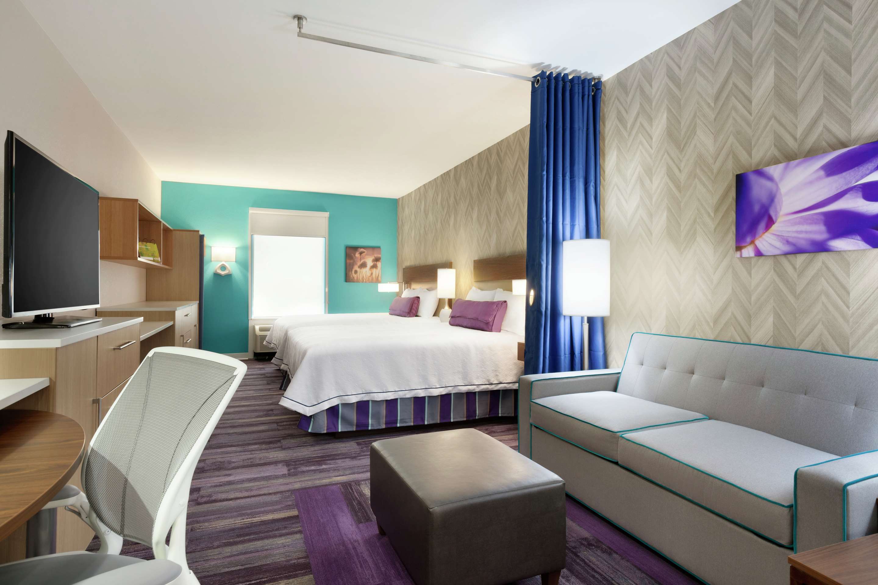 Guest room