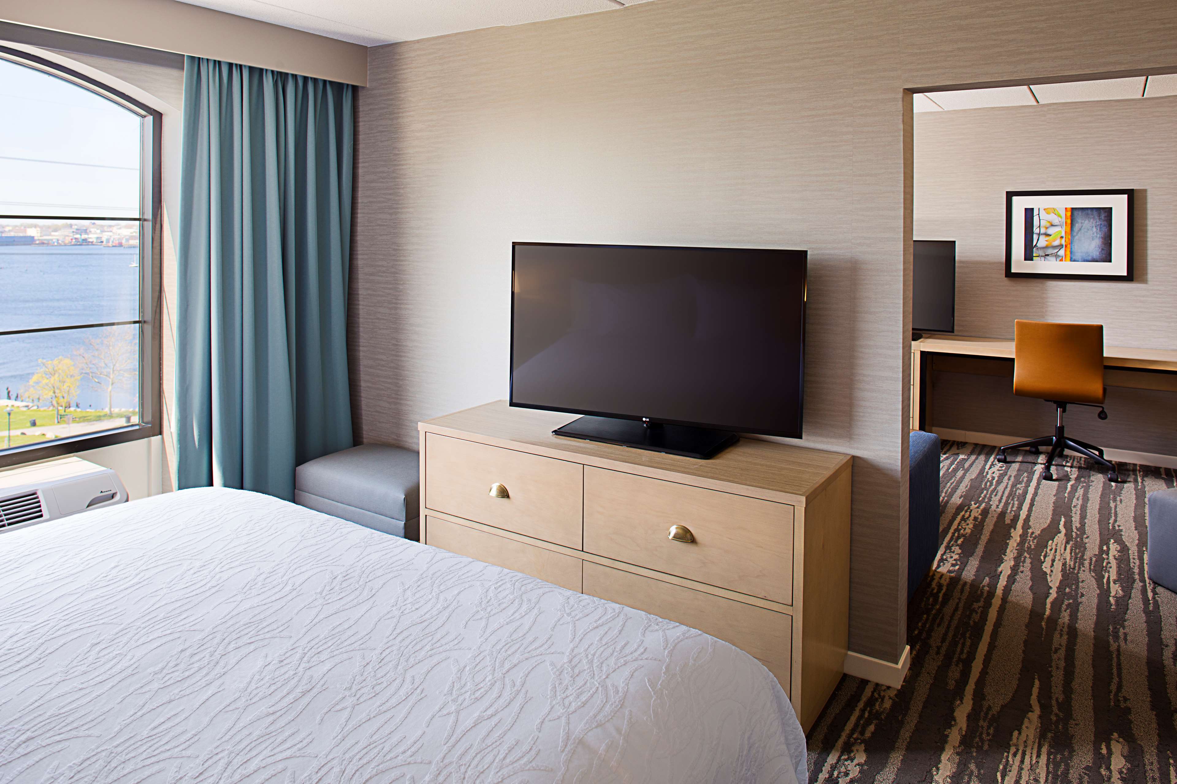 Hilton Garden Inn Providence - Tap to explore photos