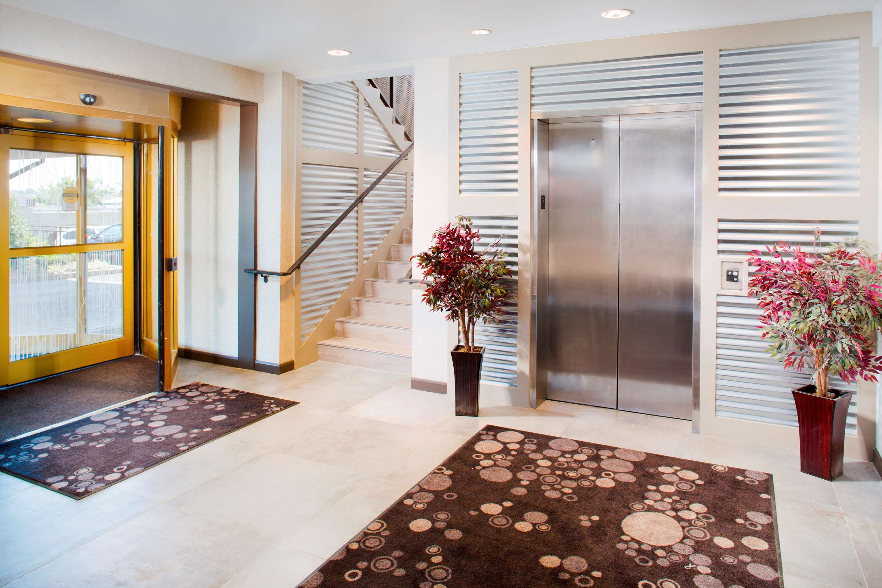 Lobby | Hilton Garden Inn Providence