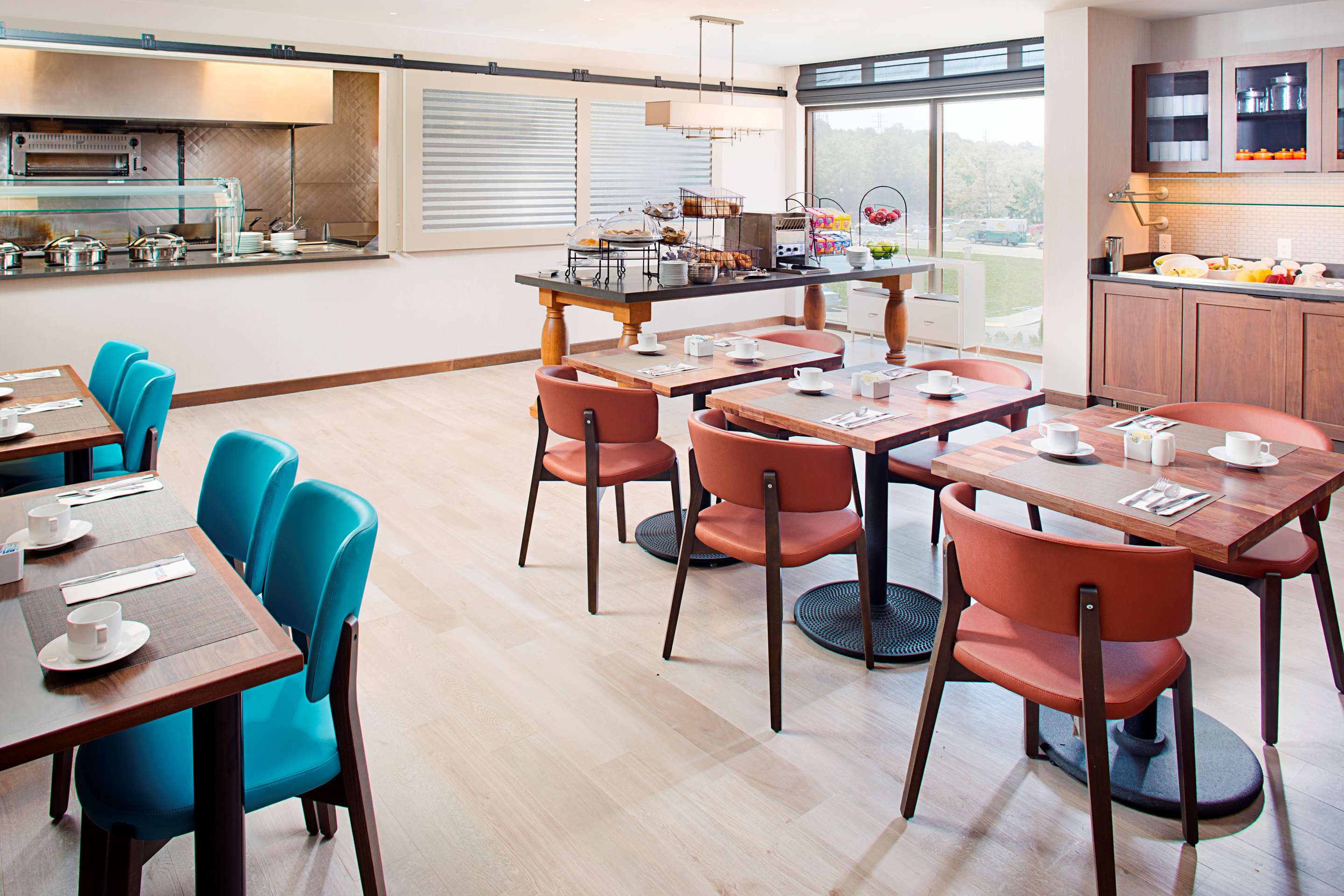 Restaurant | Hilton Garden Inn Providence