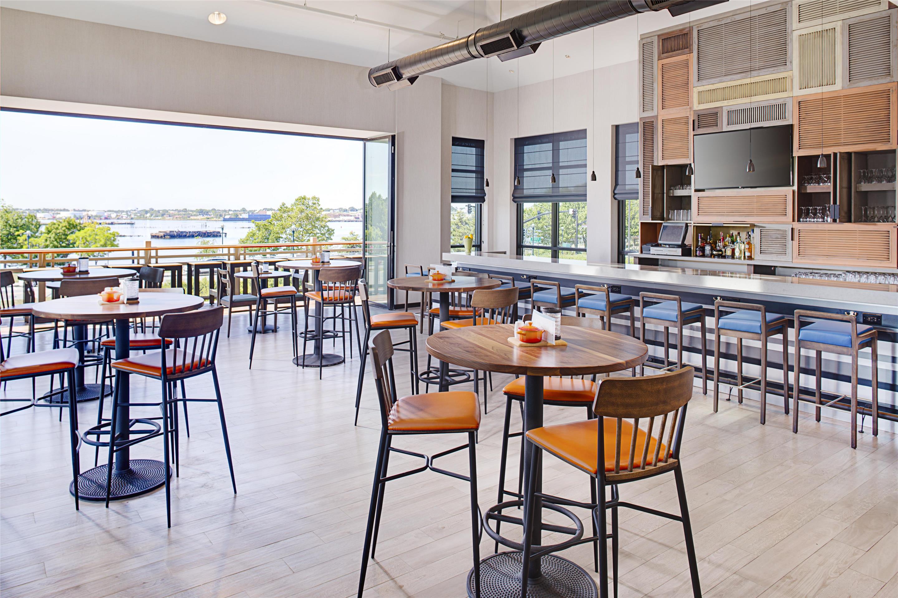 Restaurant | Hilton Garden Inn Providence