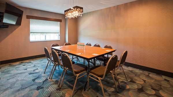  - Best Western Plus Harrisburg Mechanicsburg Hotel Enola - I-81, Exit 61