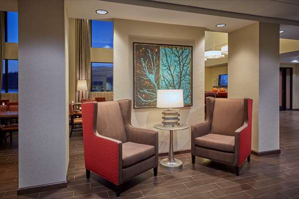  - Hampton Inn & Suites Hood River