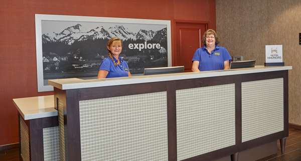  - Hampton Inn & Suites Hood River