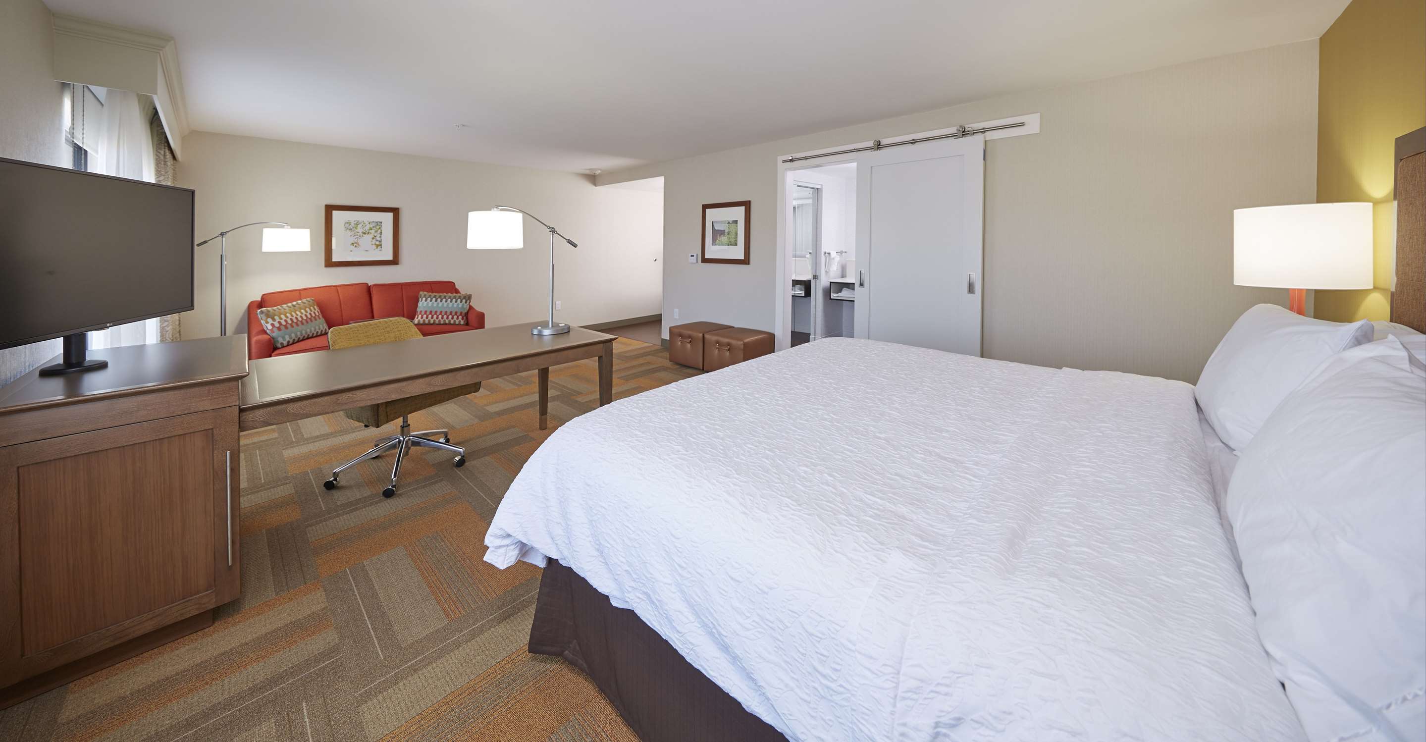 Guest room