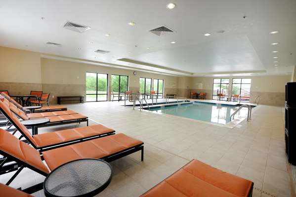 Pool - Hampton Inn & Suites Ponca City