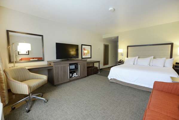  - Hampton Inn & Suites Ponca City