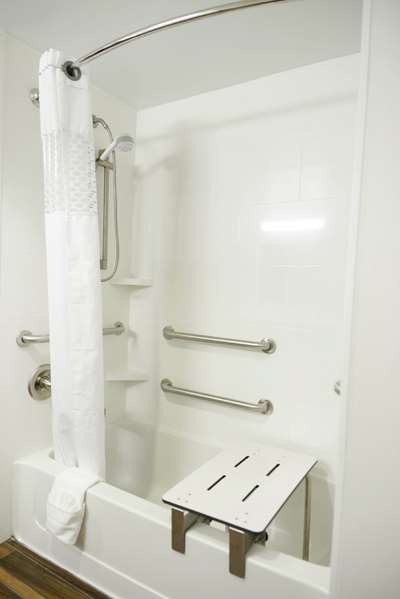  - Hampton Inn & Suites Ponca City