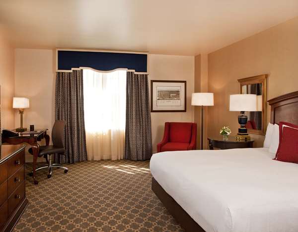  - Hotel Roanoke & Conference Center - I-581, Exit 4 & 5