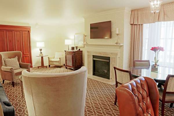  - Hotel Roanoke & Conference Center - I-581, Exit 4 & 5