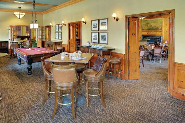 Bar - Hotel Roanoke & Conference Center - I-581, Exit 4 & 5