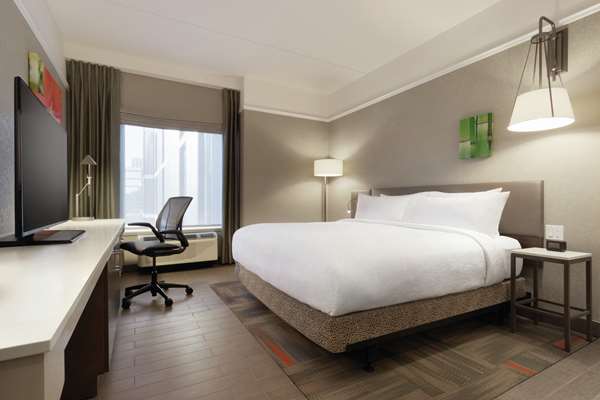  - Hilton Garden Inn Downtown Calgary
