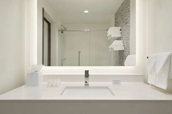  - Hilton Garden Inn Downtown Calgary