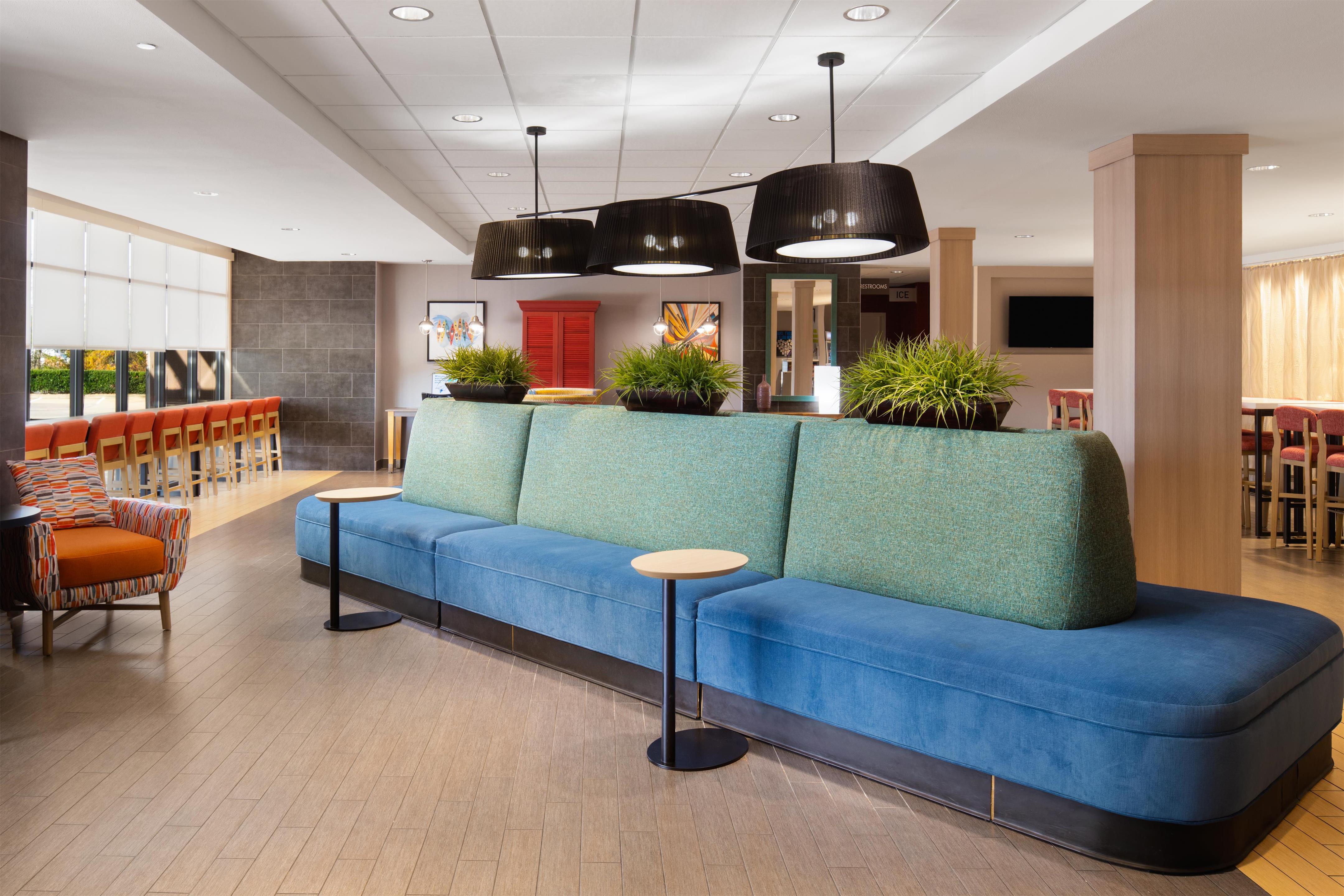 Lobby | Home2 Suites by Hilton Alexandria